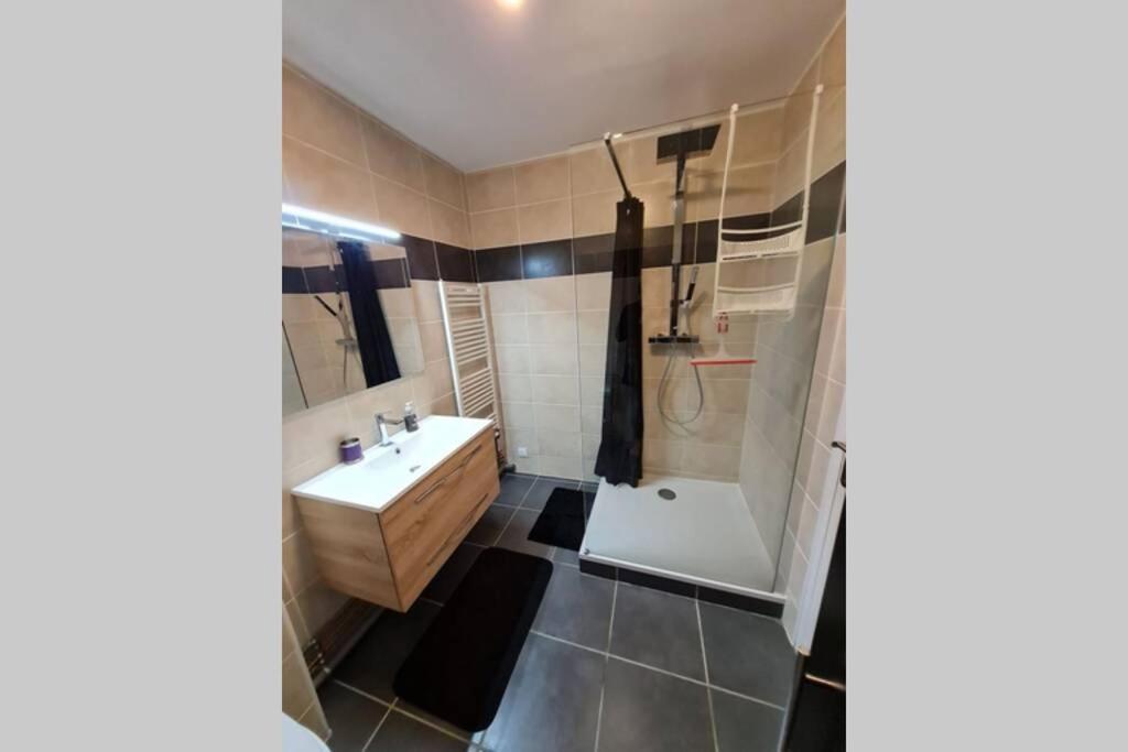 ורדון-סור-מוס Chez Romain, Appartement Proche Commerces Et Centre Ville Avec Wifi מראה חיצוני תמונה