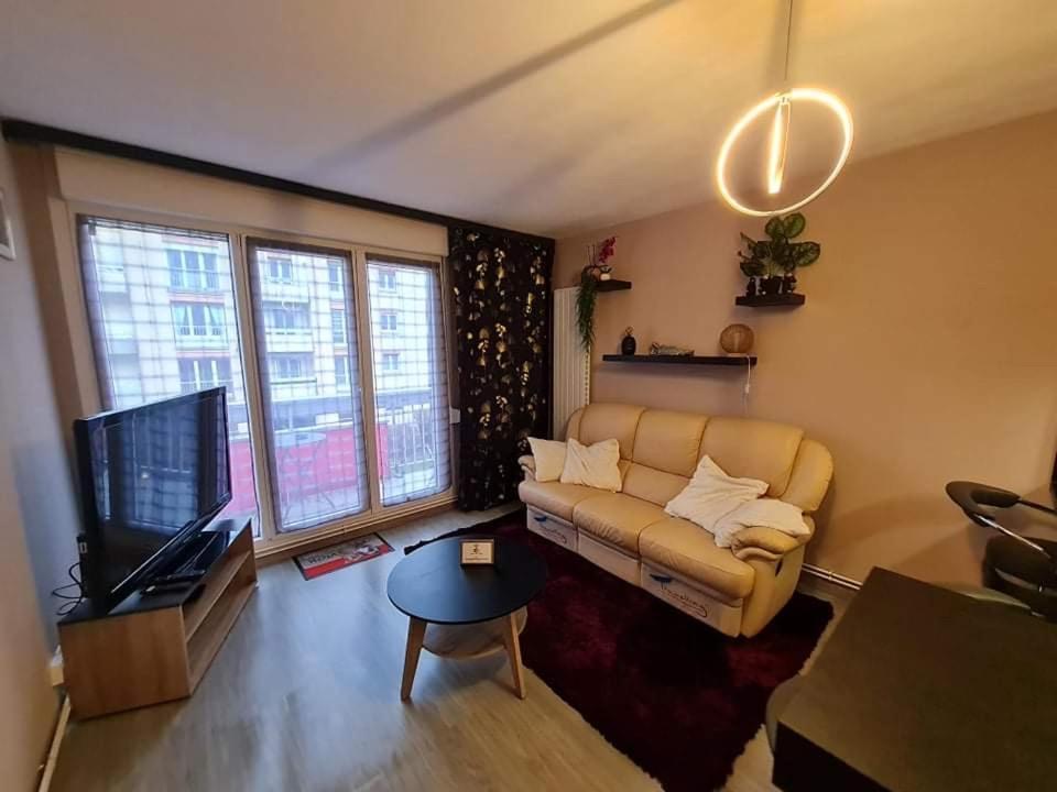 ורדון-סור-מוס Chez Romain, Appartement Proche Commerces Et Centre Ville Avec Wifi מראה חיצוני תמונה